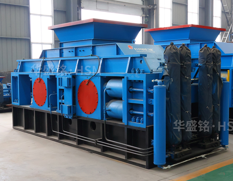 沙場(chǎng)用大型全液壓對(duì)輥制砂機(jī)多少錢一臺(tái)？