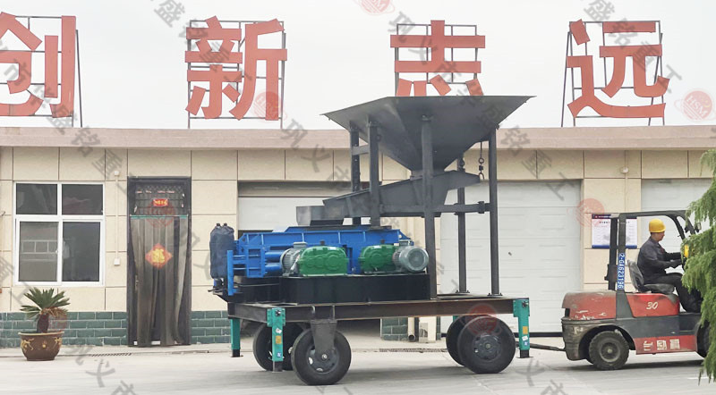 時產(chǎn)70、80噸雙輥式破碎機型號及參數(shù)